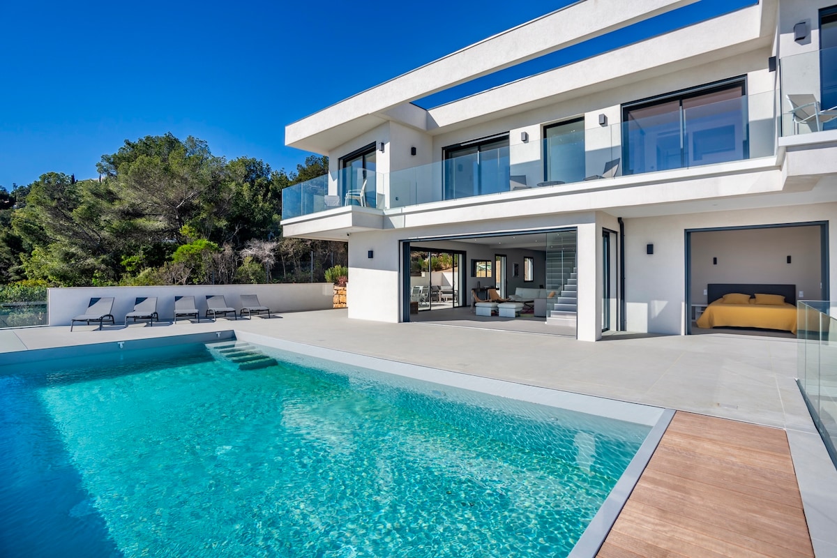 Penthouse Boutique Bình Minh 132 - Thuê Villa Đà Nẵng AN TOÀN